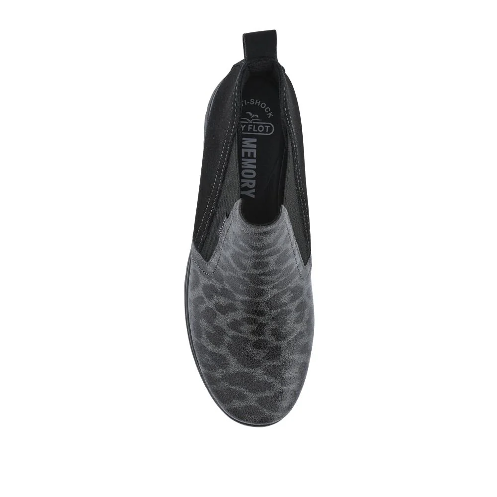 Leather Slip-On Boots - FLY42009 / 327 680 - Black Leopard - Image 4