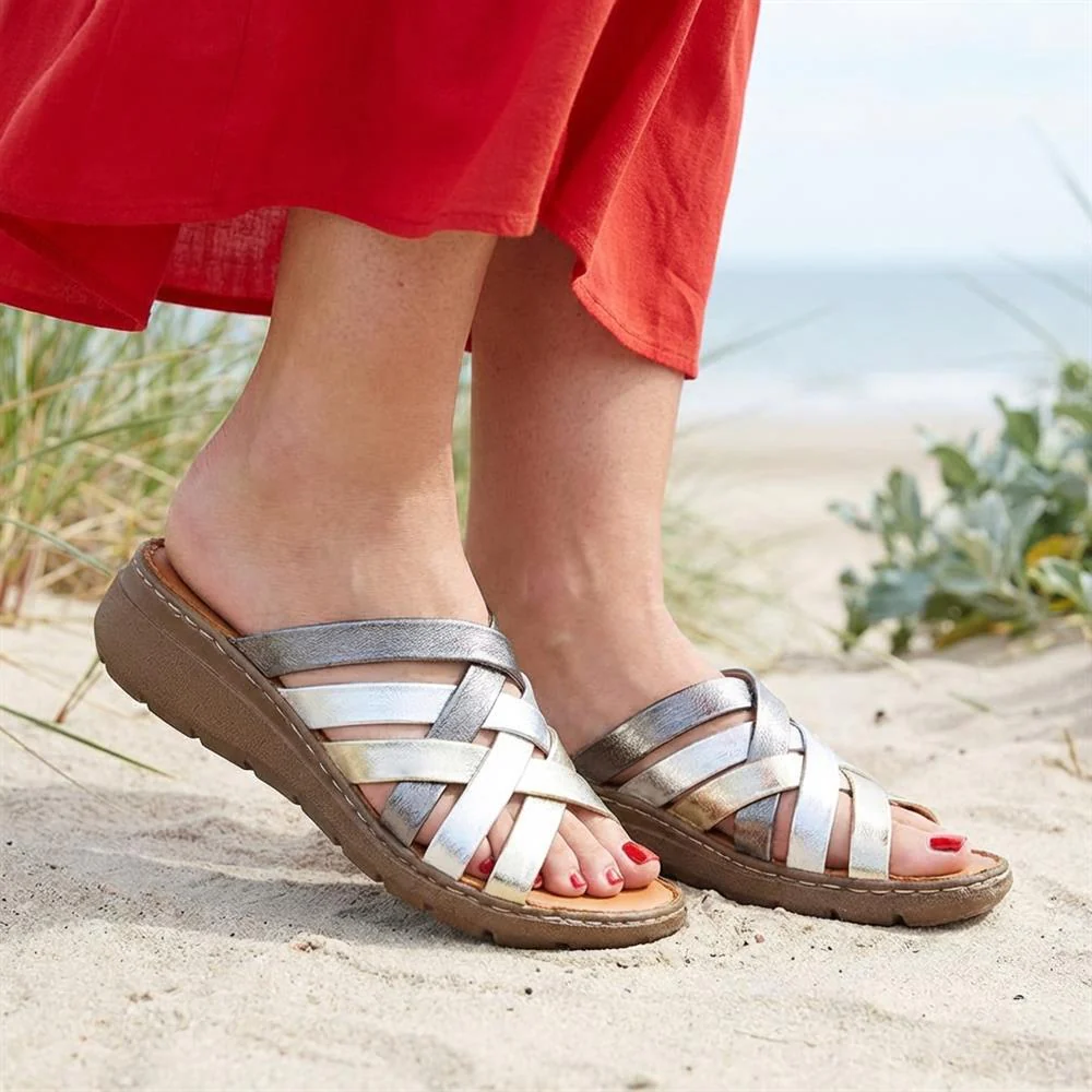 Leather Slip On Mule Sandals - LUCK43004 / 329 153 - Metallic - Image 2
