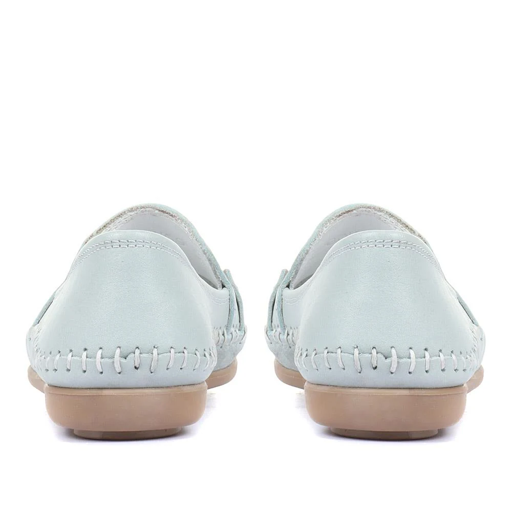 Leather Slip-On Pumps - GOKH29000 / 316 901 - Pale Blue - Image 4