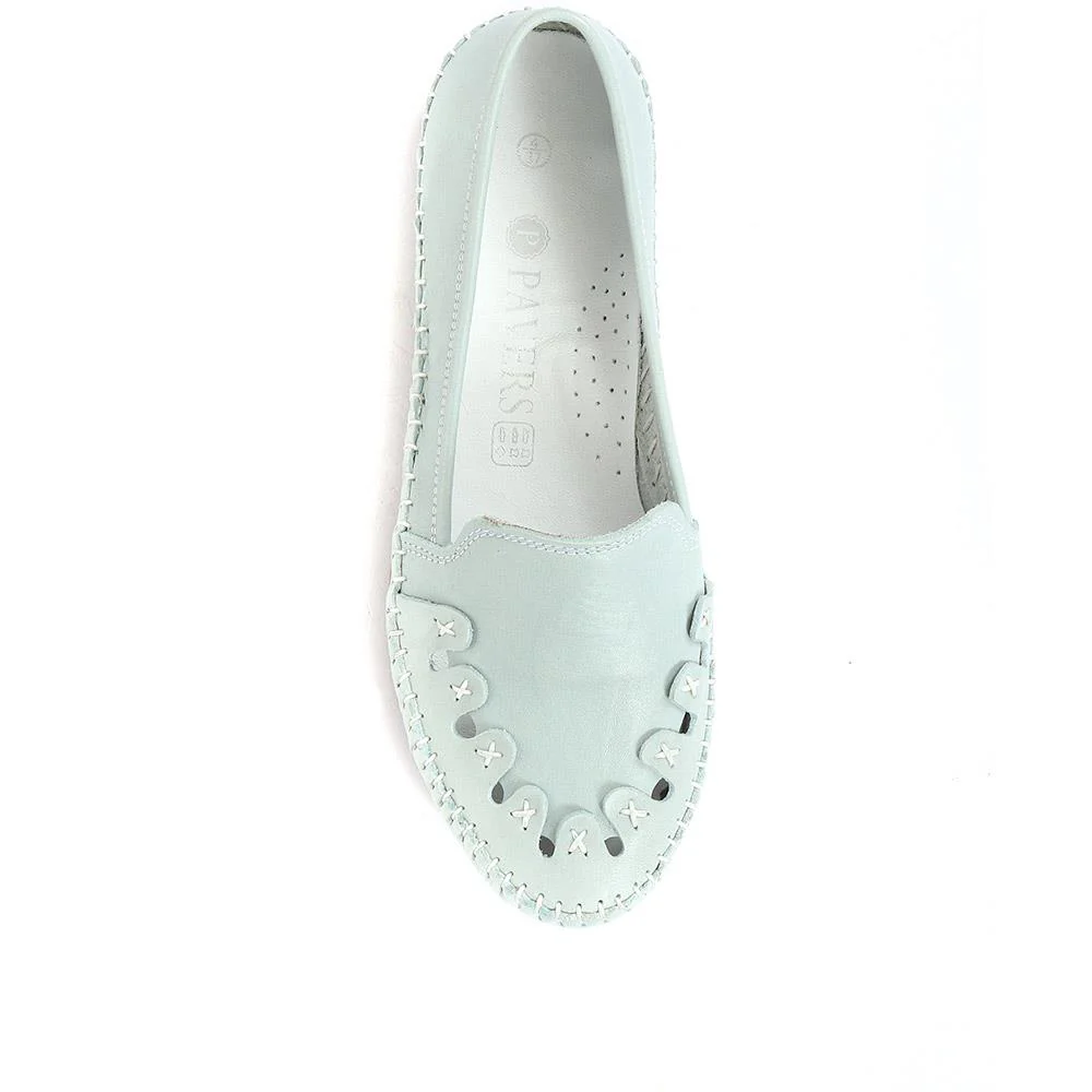 Leather Slip-On Pumps - GOKH29000 / 316 901 - Pale Blue - Image 5