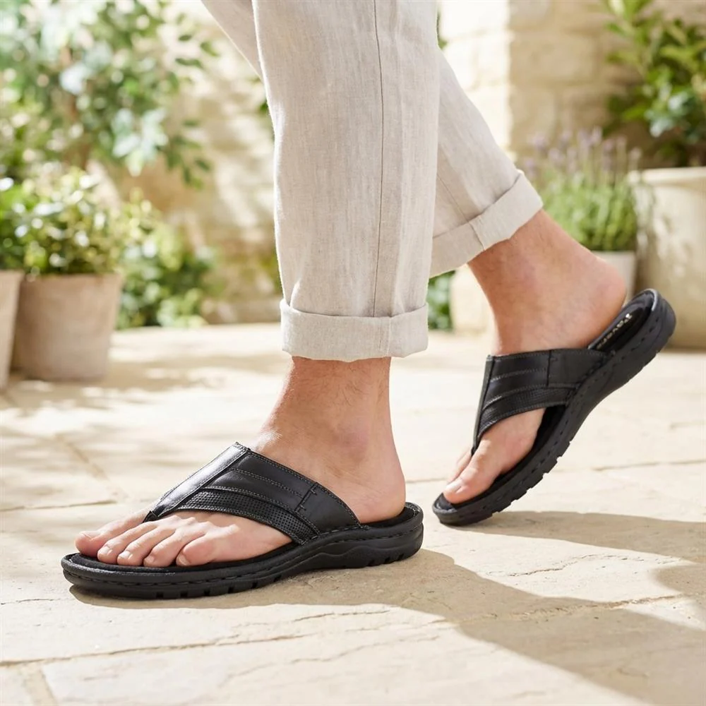 Leather Slip On Sandals - AATRA43002 / 328 935 - Black - Image 2