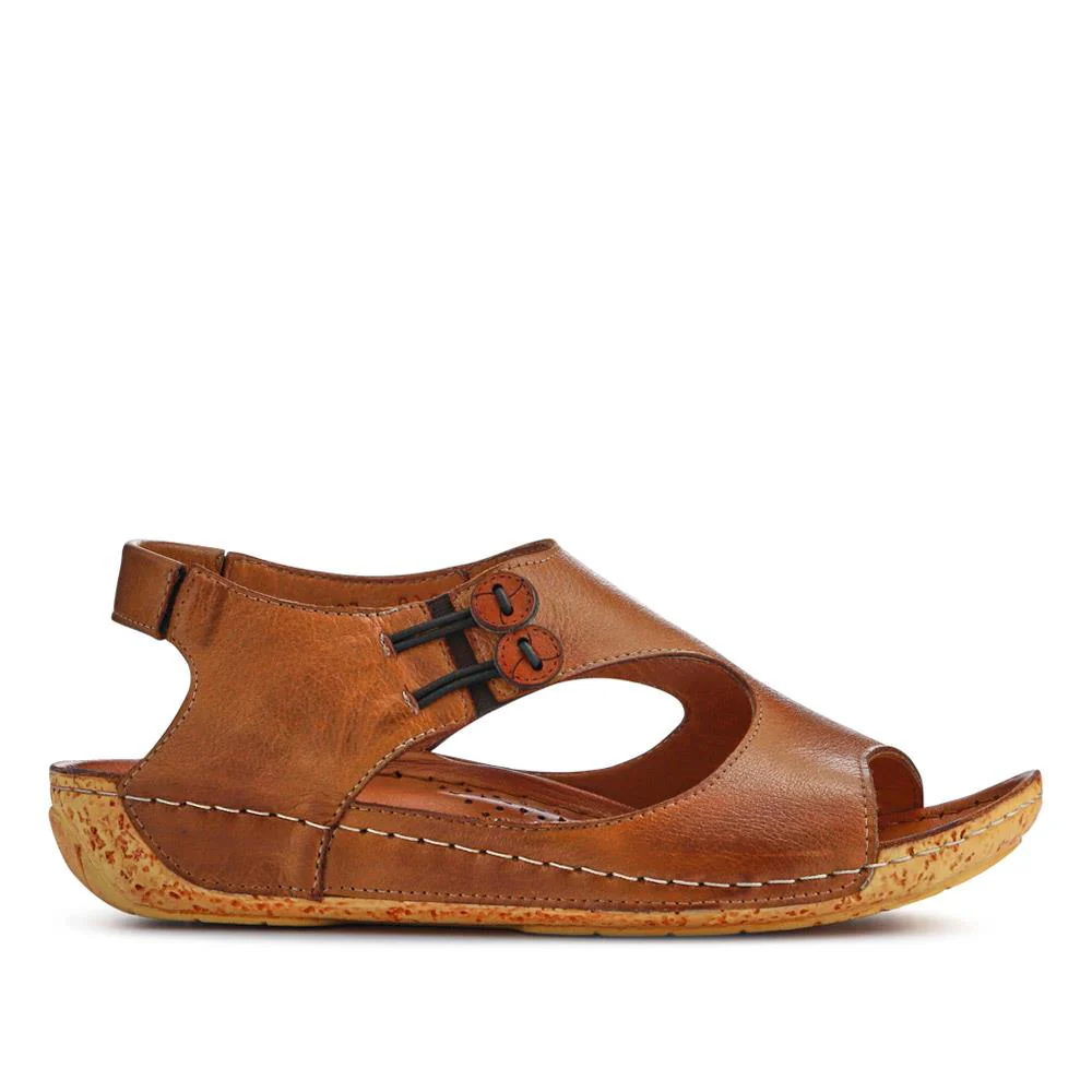 Leather Slip-On Sandals - KARY41004 / 327 532 - Tan - Image 4