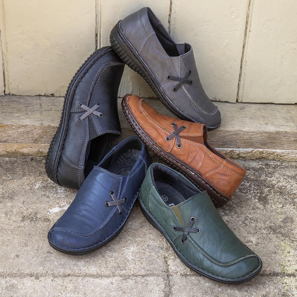 Leather Slip On Shoes - HAK32019 / 319 116 - Navy - Image 5