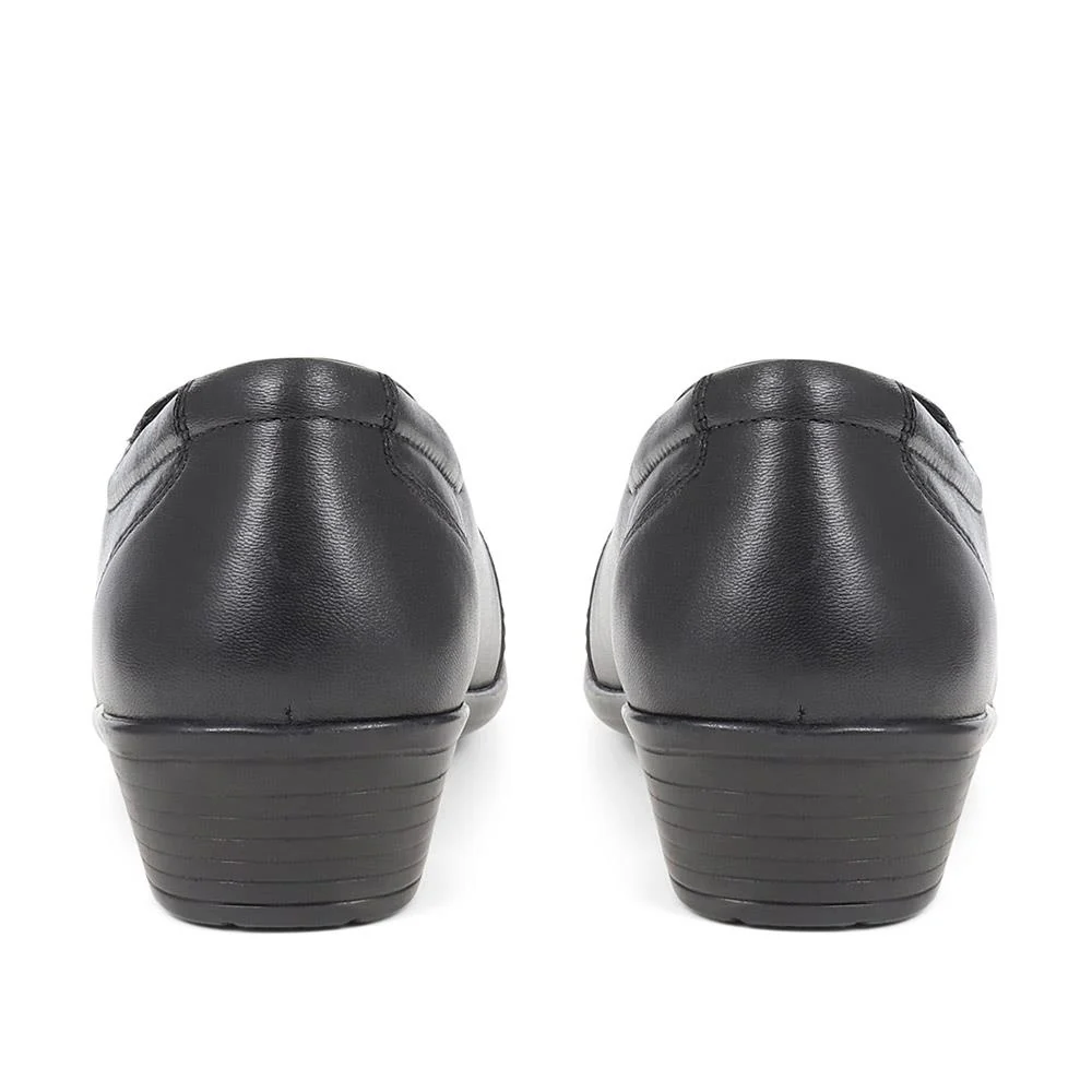 Leather Slip On Shoes - KEMP1800 / 145 950 - Black - Image 4