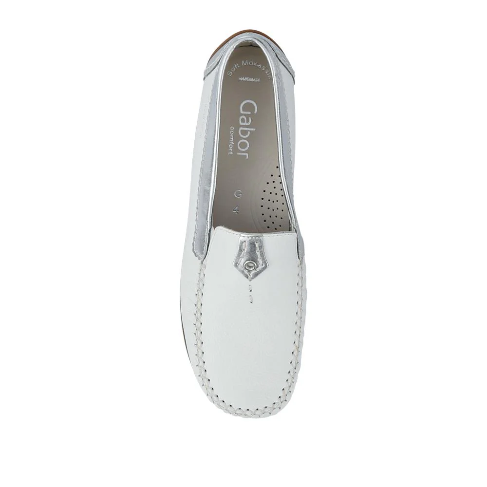 California Gabor Leather Stitched-Detail Loafers - GAB41531 / 327 037 - White-Silver - Image 4