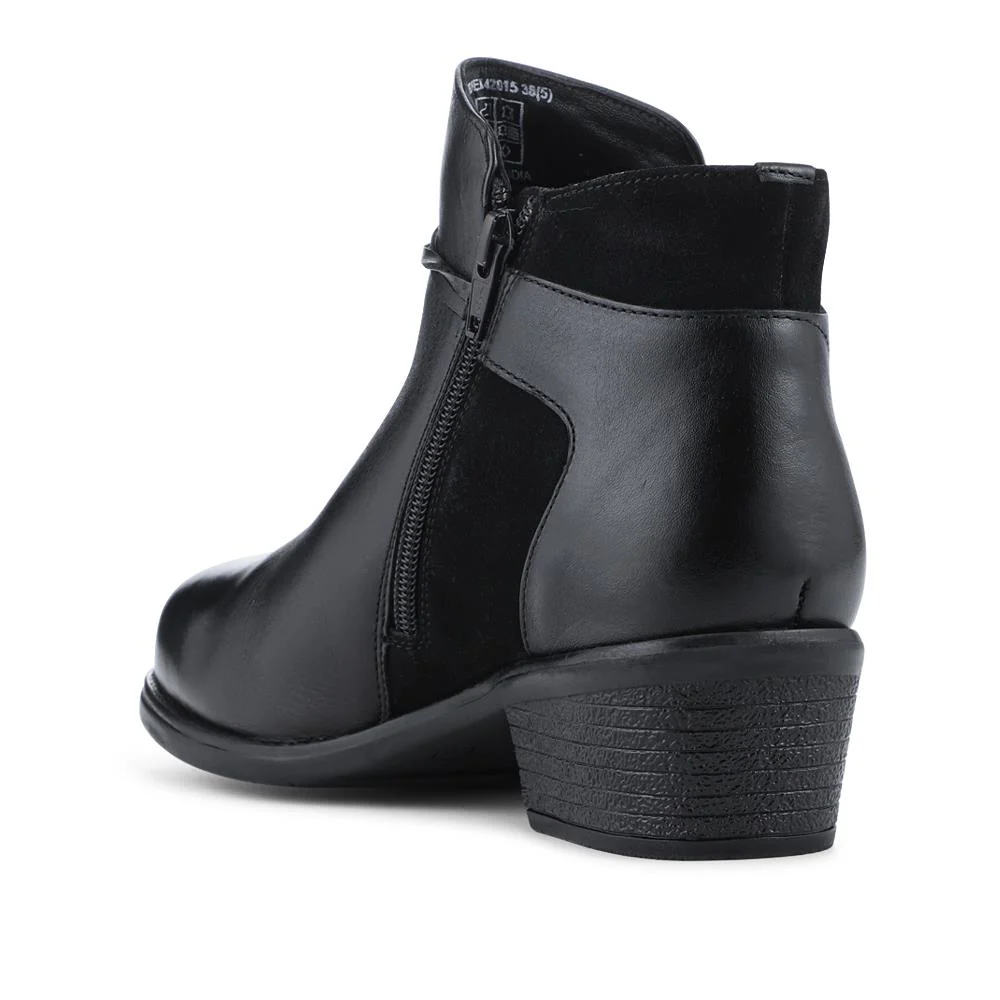 Wide Fit Leather Tasselled Block Heel Ankle Boots - PRFEM42015 / 328 635 - Black - Image 3