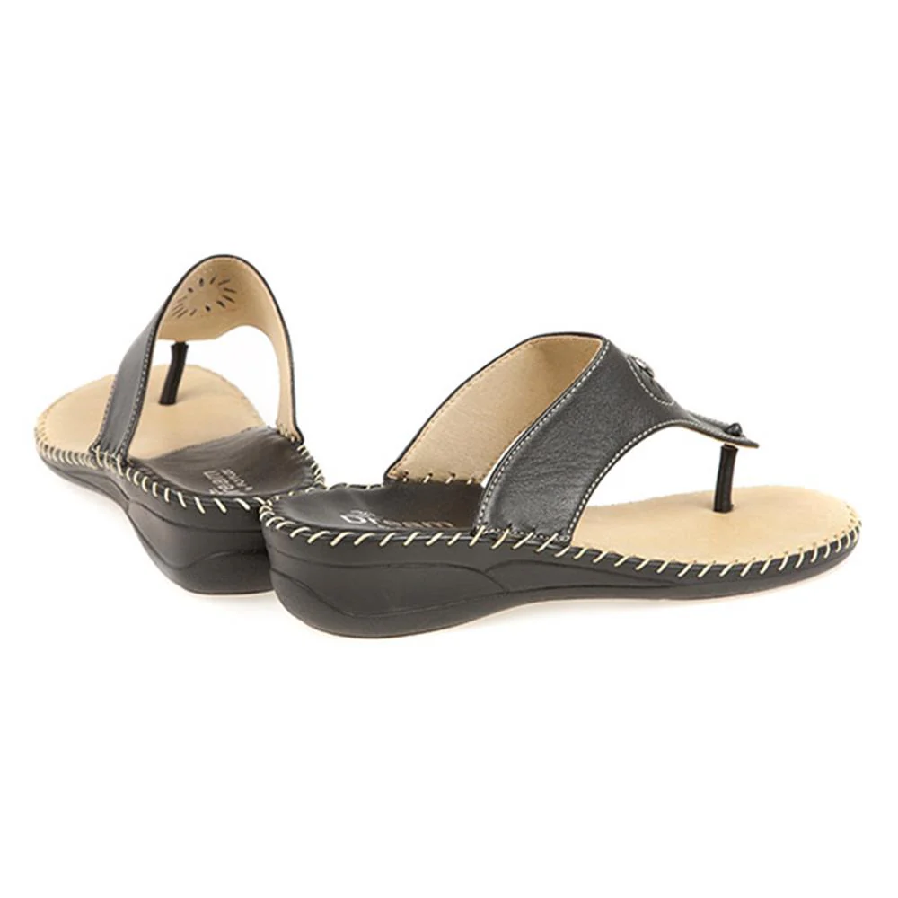Leather Toe Post with Metal Centre Stud - KFFLY1901 / 146 506 - Black - Image 3