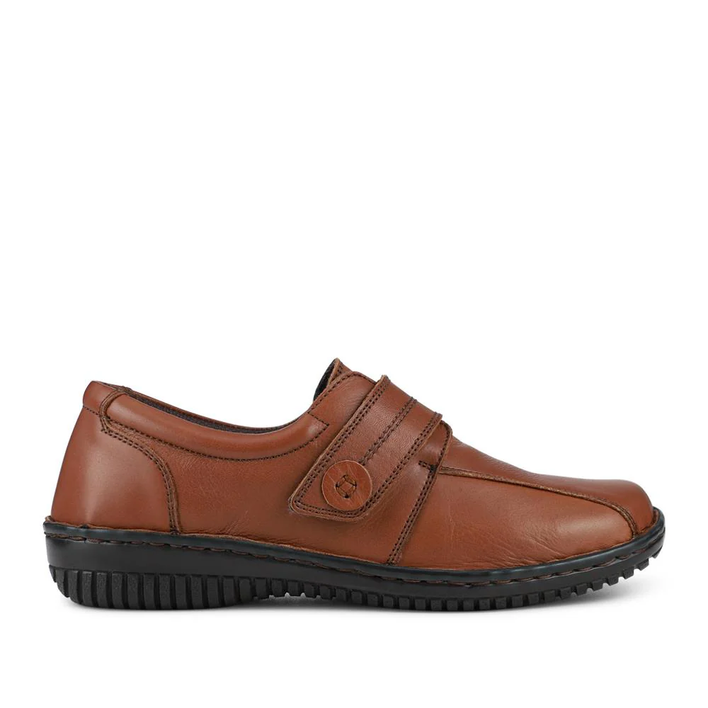 Leather Touch-Fastening Shoes - LUCK38001 / 324 182 - Brown - Image 2