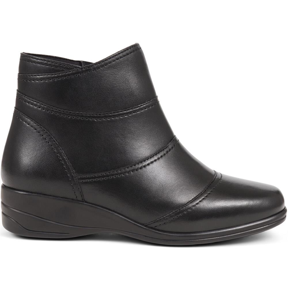 Leather Wedge Ankle Boots - KF38008 / 324 492 - Black - Image 2