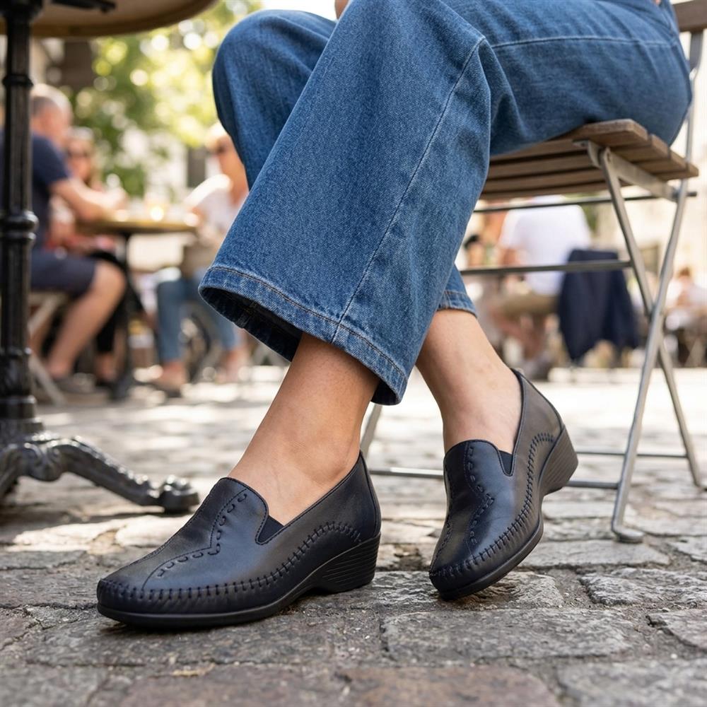 Leather Wedge Loafers - MOEN43004 / 329 555 - Navy - Image 2