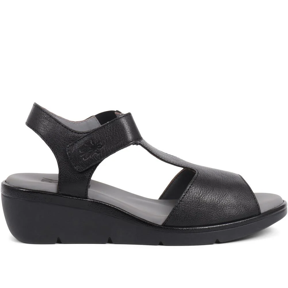 Leather Wedge Sandals - FLYLO37007 / 323 681 - Black - Image 2