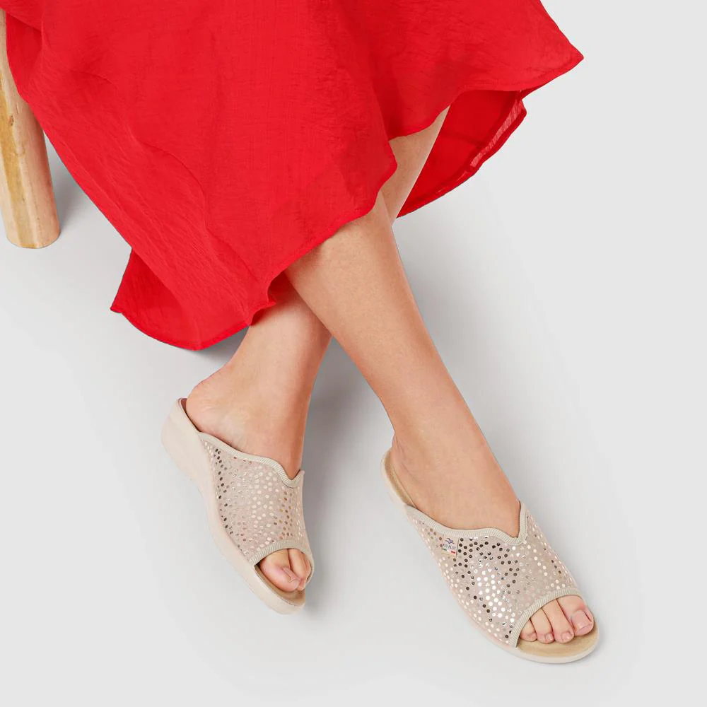 Lightweight Shock-Absorbing Leather Mules - FLY41045 / 326 673 - Beige - Image 5