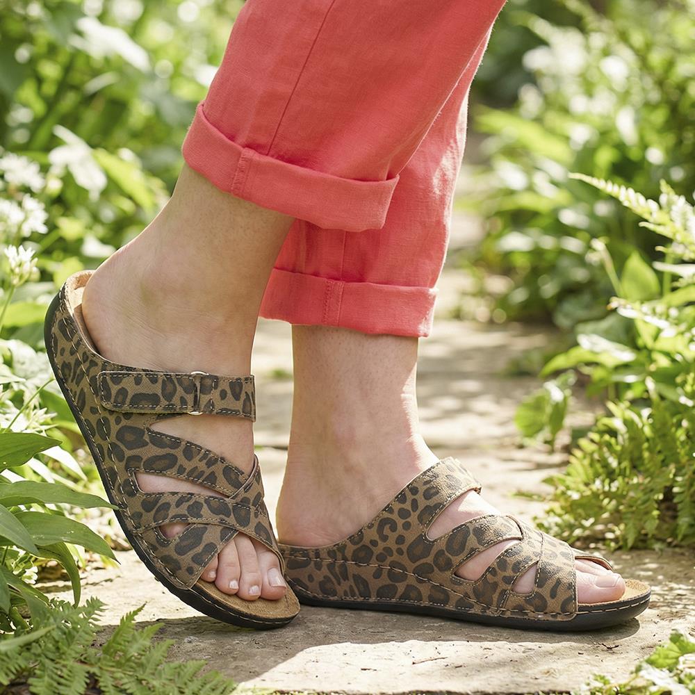 Lightweight Touch Fasten Mules - SERAY41001 / 327 547 - Leopard - Image 2