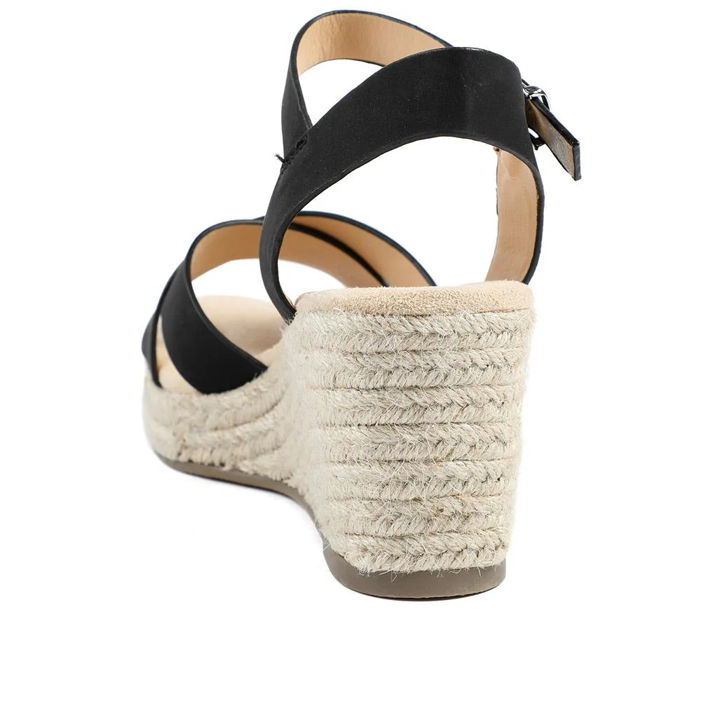 Lightweight Wedge Espadrilles - WBINS37095 / 323 624 - Black - Image 4
