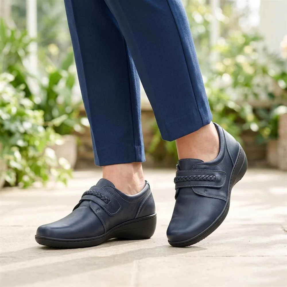 Loretta Leather Adjustable Fit Monk Shoes - HAK42019 / 328 600 - Navy - Image 5
