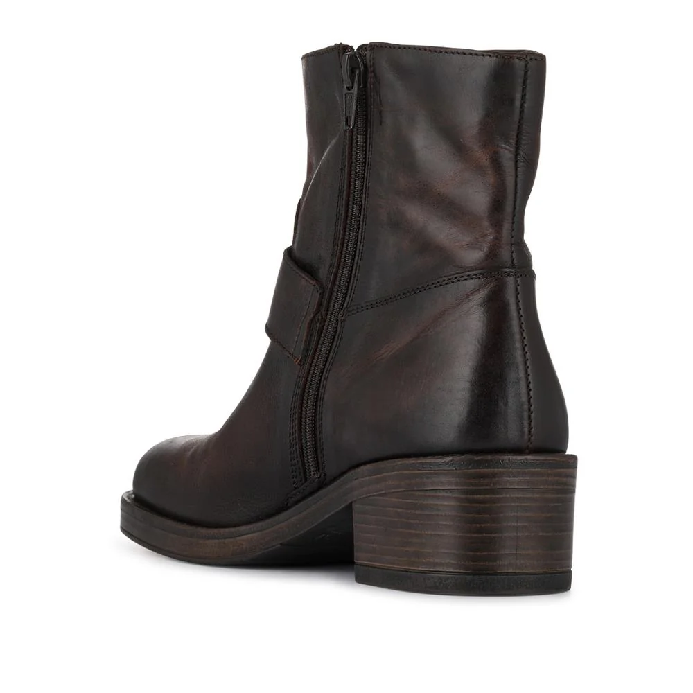 Madonna Chunky Leather Ankle Boots - MADONNA / 327 777 - Dark Brown - Image 3