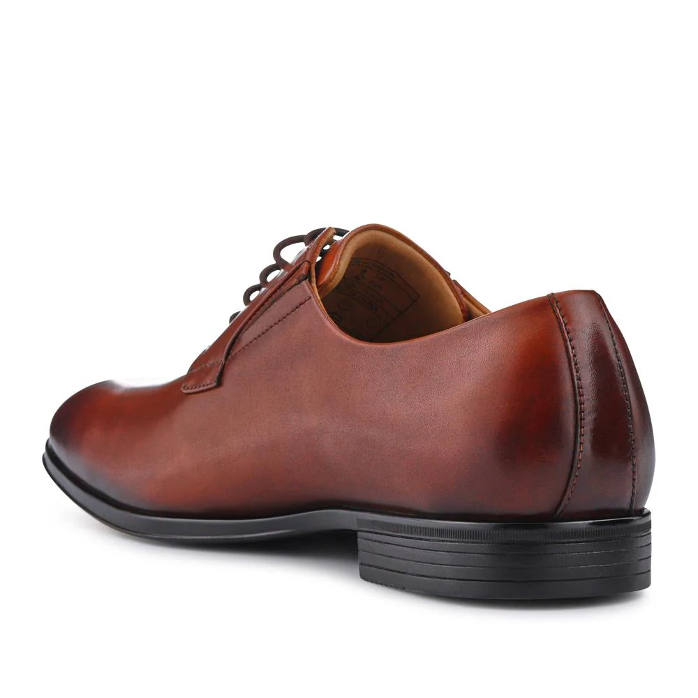 Manson Wide Fit Wax-Finished Leather Oxfords - MANSON / 327 066 - Cognac - Image 3