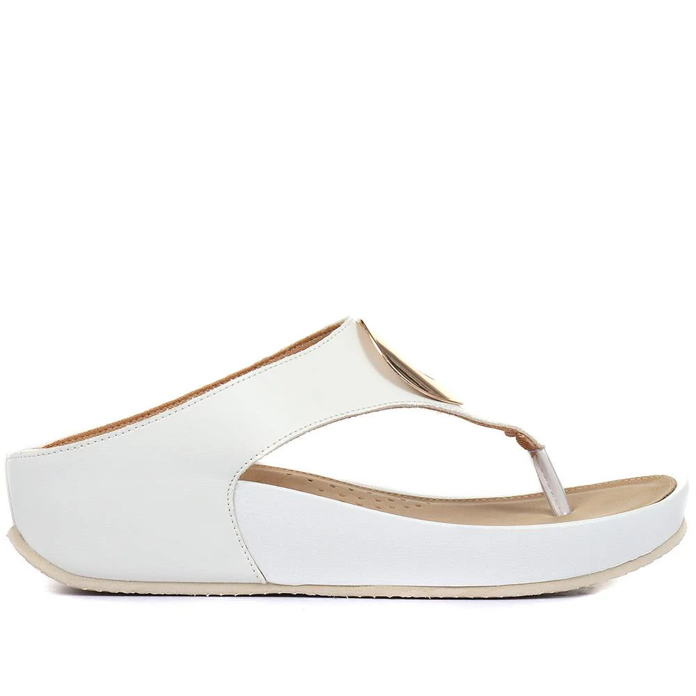 Metallic Toe Post Sandals - BELBAIZH29037 / 315 770 - White - Image 3
