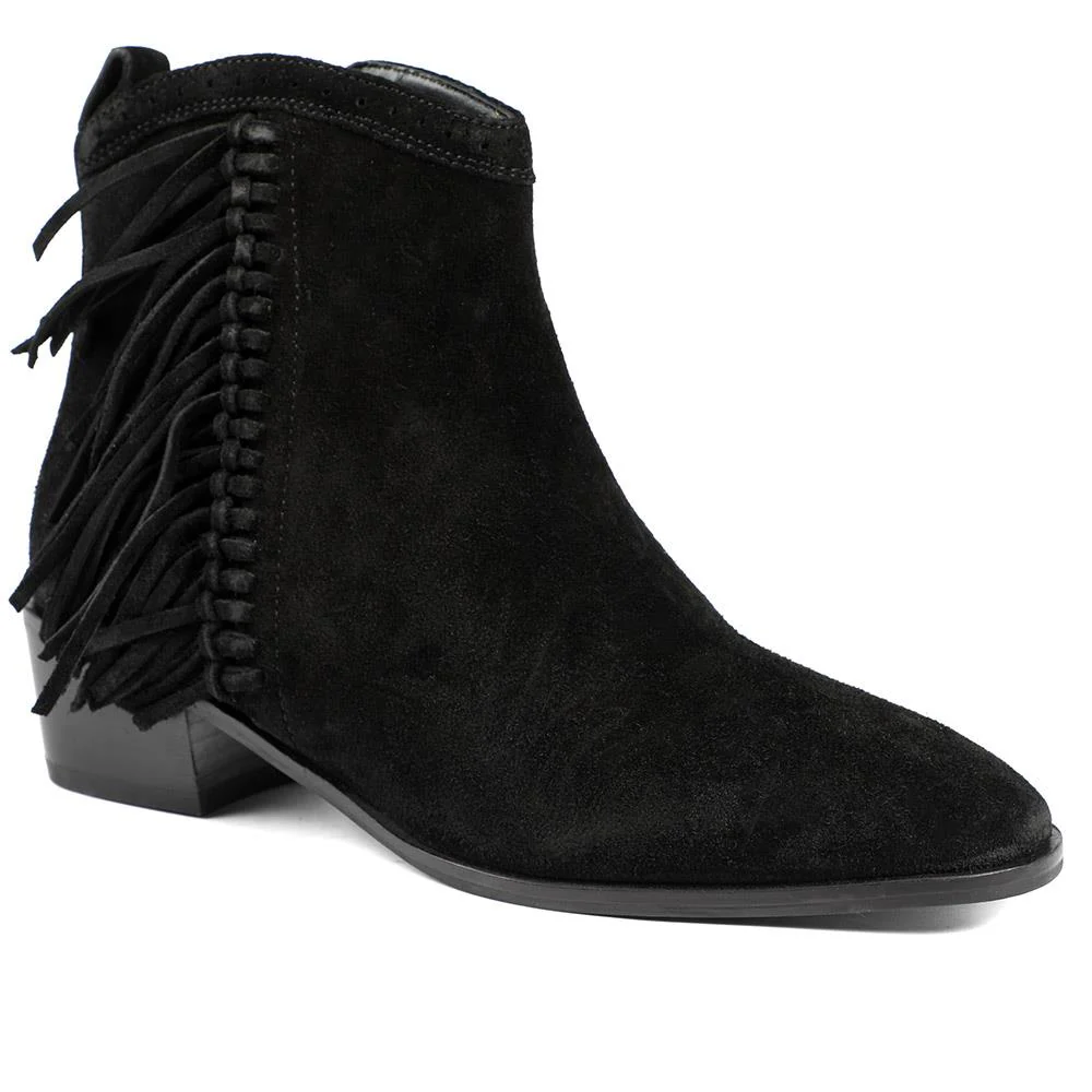 Naimh Tassel Leather Ankle Boots - NAIMH / 328 432