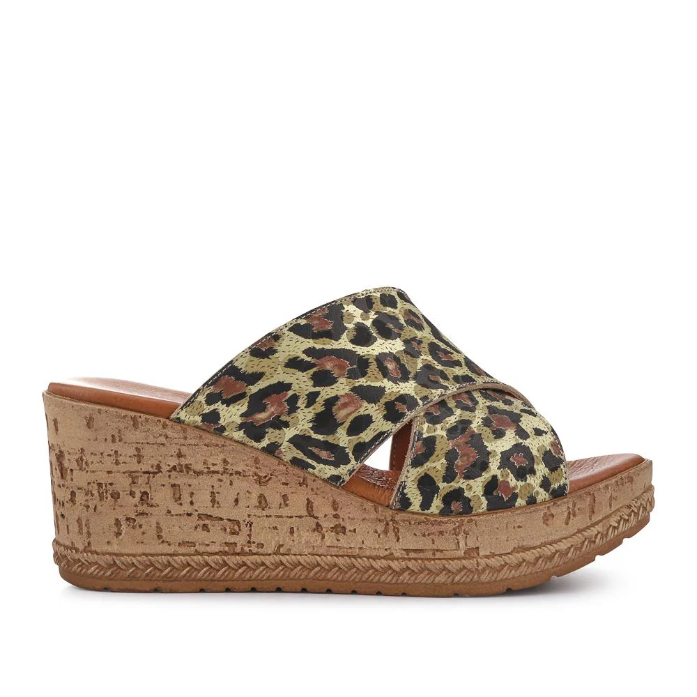 Premium Leather Wedge Heels - LUCK41007 / 327 391 - Leopard - Image 2