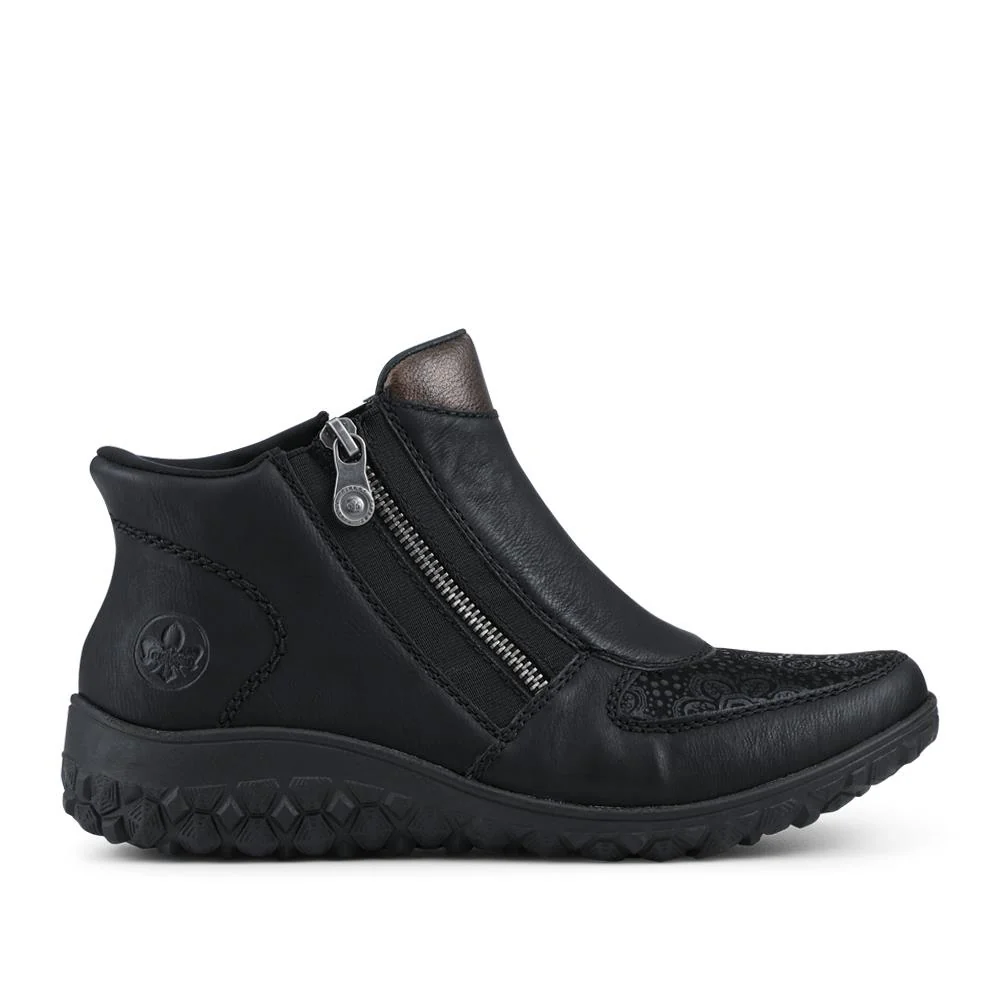 Rieker Wide Fit Leather Zipped Boots - RKR42529 / 327 693 - Black - Image 2