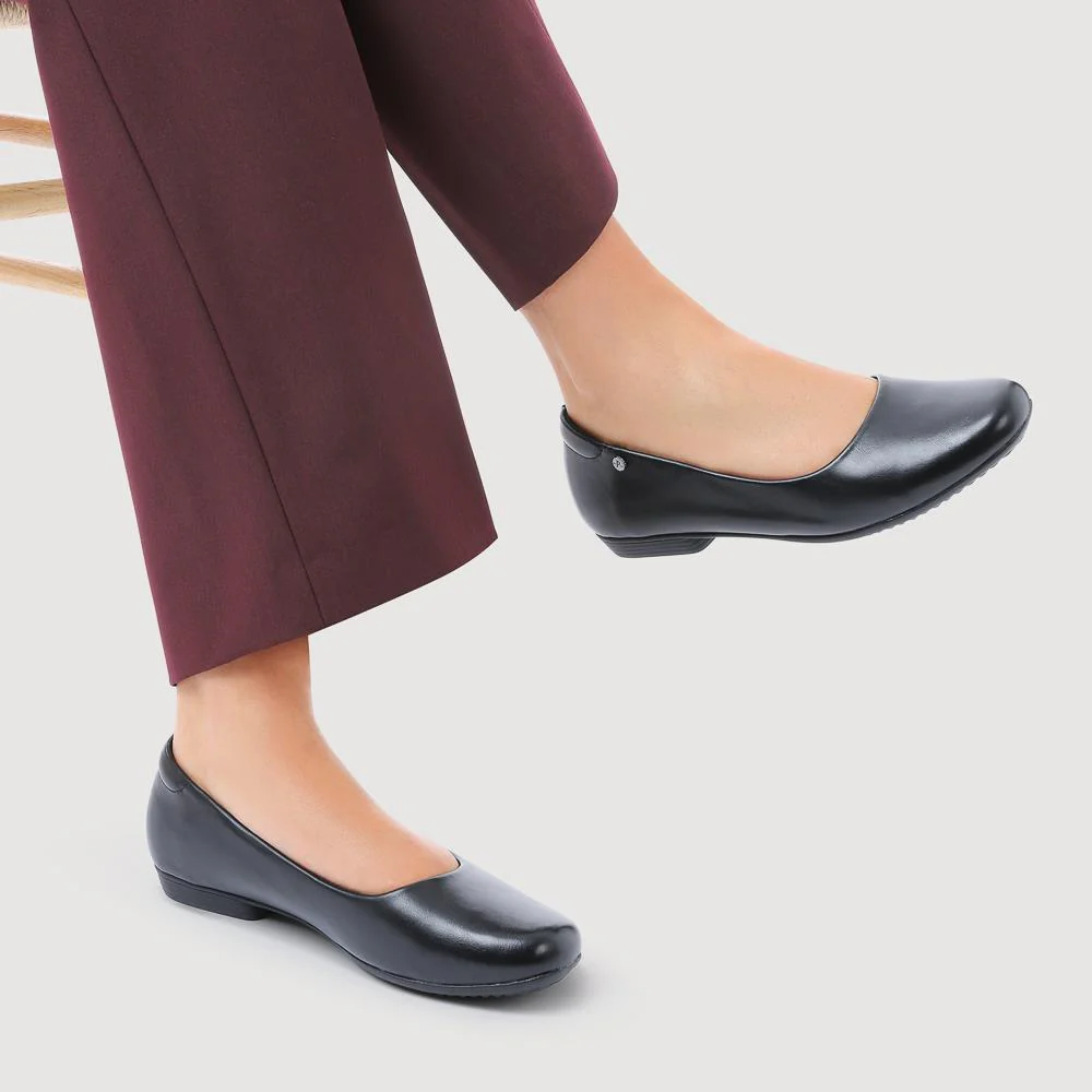 Rounded-Toe Ballet Flats - WK39001 / 324 950 - Black - Image 5