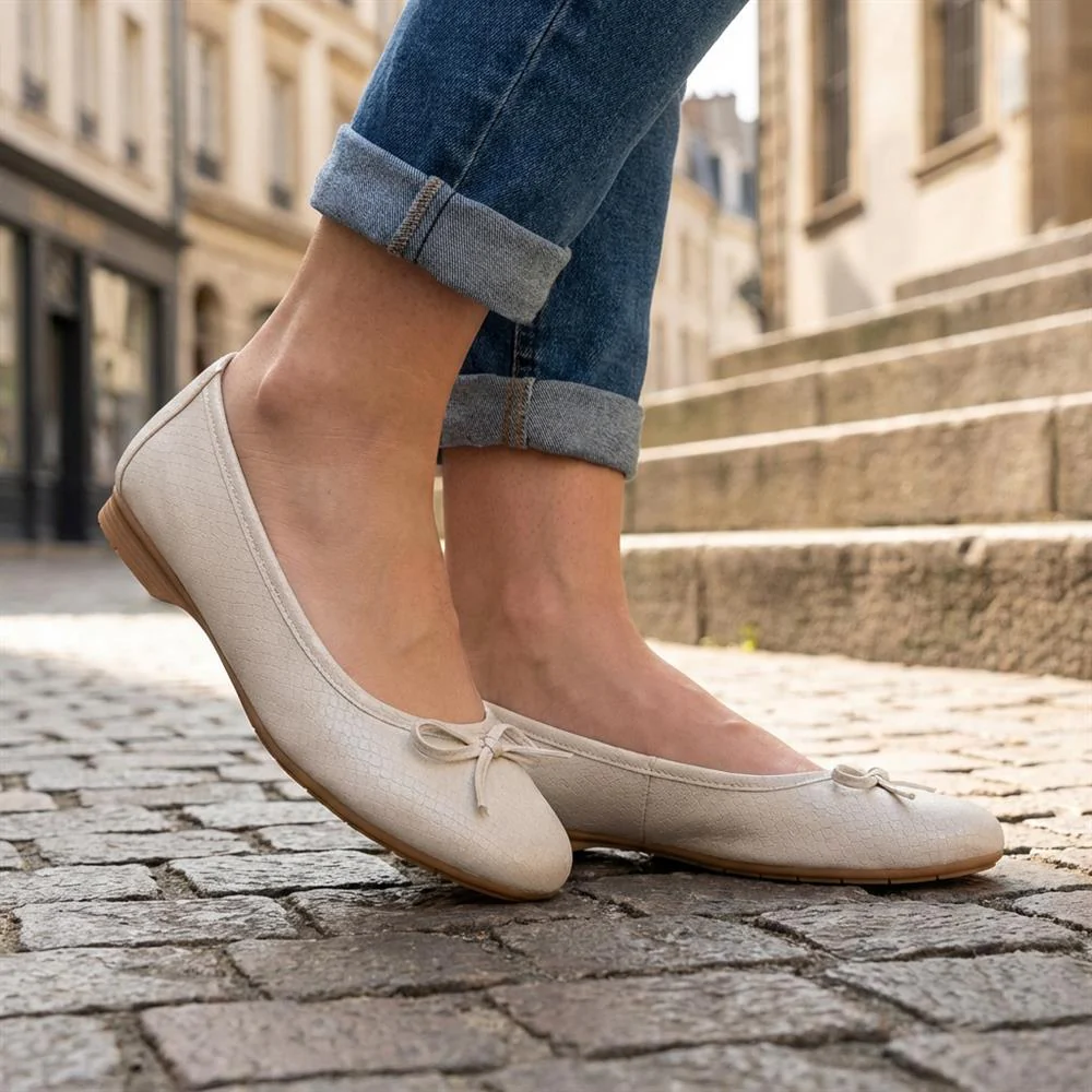 Short-Heeled Casual Pumps - JANSP41001 / 326 782 - Beige Snake - Image 2