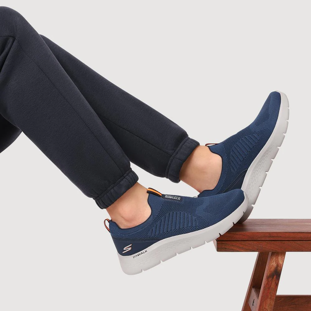 Skechers Extra Wide Fit GO WALK FLEX Trainers - SKE41031 / 326 644 - Navy - Image 9