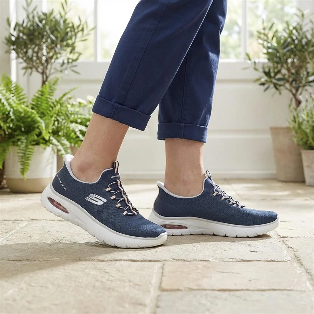 Skechers Slip-ins: Skech-Air Summits Trainers - SKE43514 / 328 739 - Navy Multi - Image 2