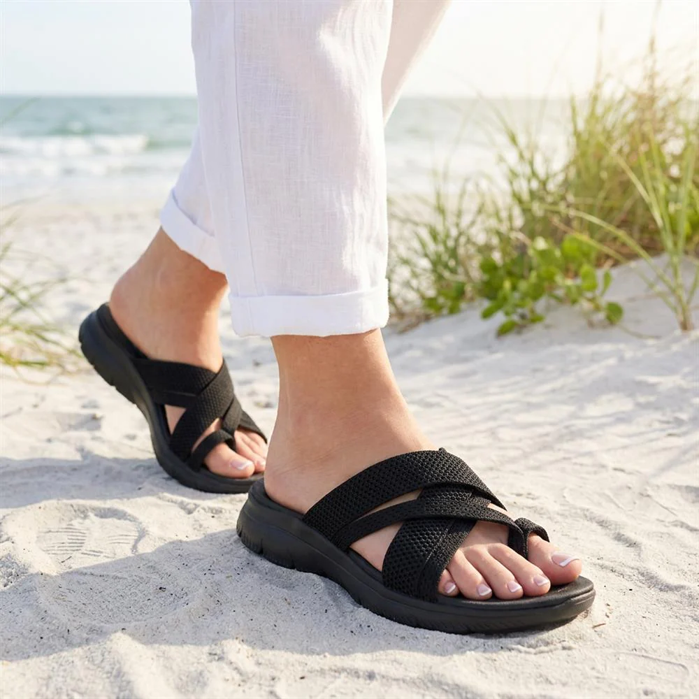 Skechers Wide Fit Summits Fantasy Walk Sandals - SKE43077 / 328 677 - Black - Image 2