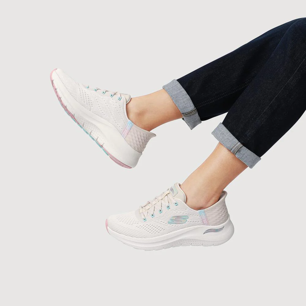 Skechers Slip-ins: Arch Fit 2.0 Trainers - SKE41519 / 326 990 - Natural - Image 5