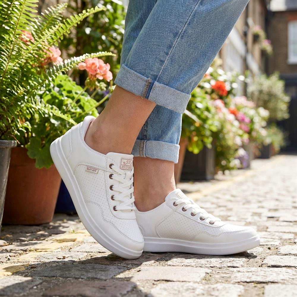 Skechers Slip-ins: BOBS D'Vine Trainers - SKE41520 / 326 991 - White - Image 2