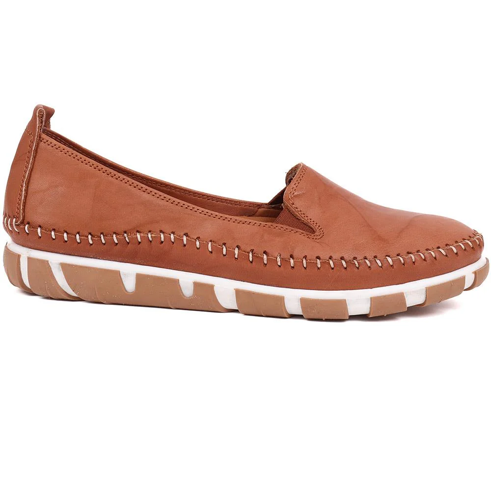 Slip-On Leather Pumps - GOKH39011 / 326 241 - Tan - Image 2