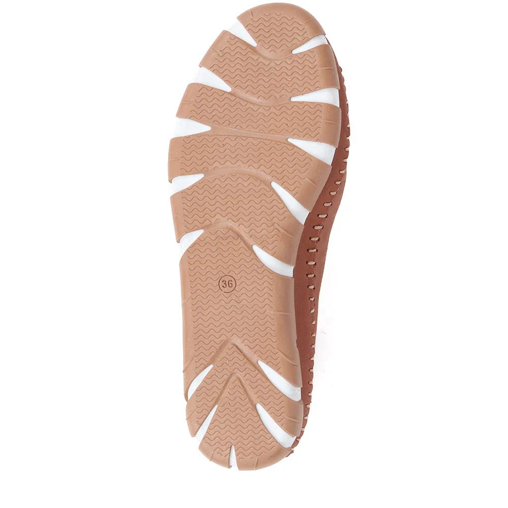 Slip-On Leather Pumps - GOKH39011 / 326 241 - Tan - Image 4