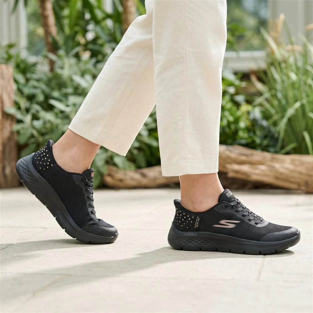 Skechers Slip-ins: Soft Strides Trainers - SKE43027 / 328 874 - Black - Image 2