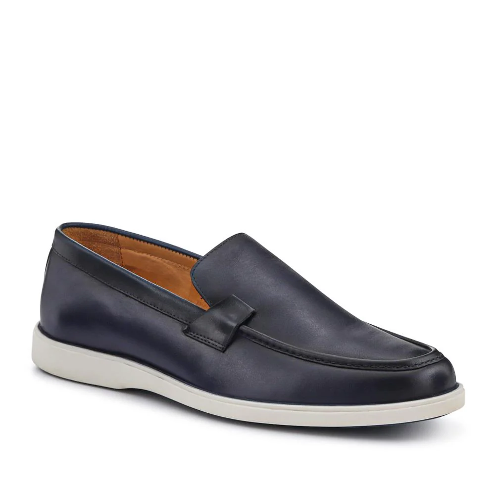 Smart All-Leather Loafers - SAKM41010 / 327 204 - Navy