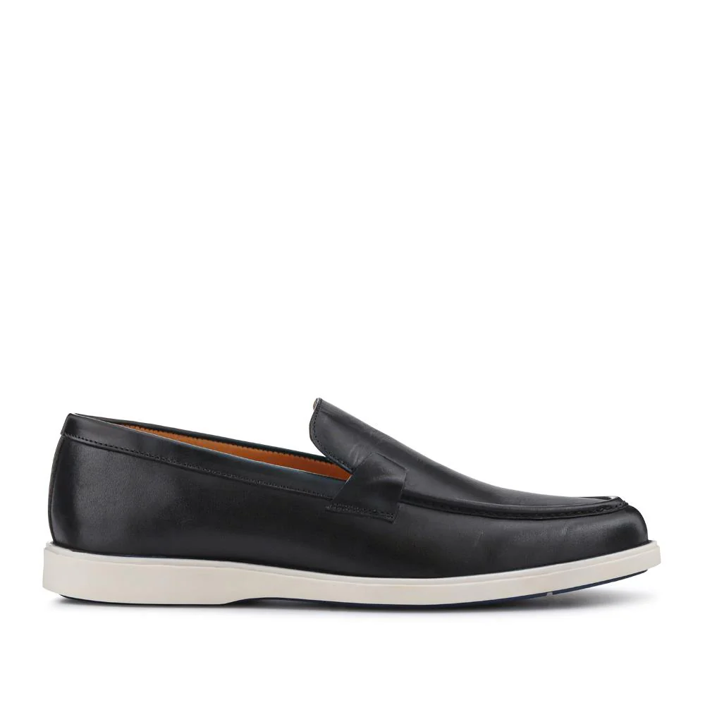Smart All-Leather Loafers - SAKM41010 / 327 204 - Black - Image 2