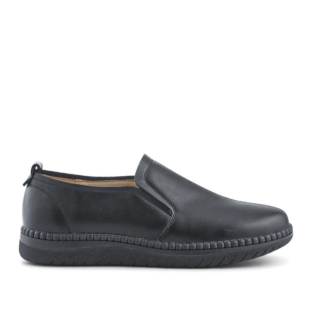 Wide Fit Smart Slip-On Shoes With Leather Insole - WLIG42000 / 327 929 - Black - Image 2