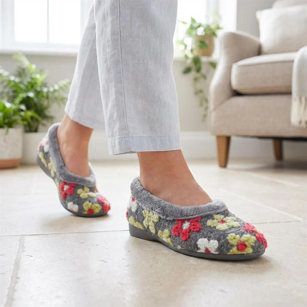 Soft Floral Full Slippers - FEVI43001 / 329 503 - Grey Multi - Image 2