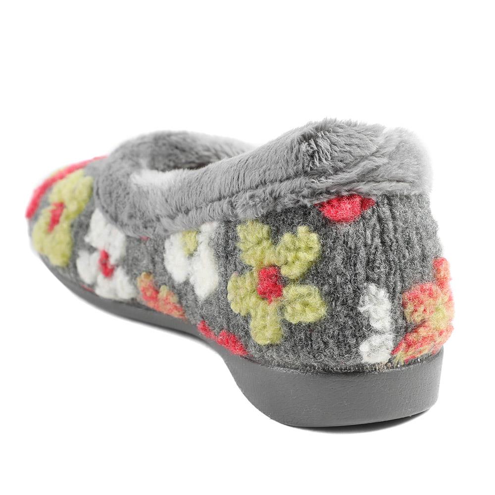 Soft Floral Full Slippers - FEVI43001 / 329 503 - Grey Multi - Image 4