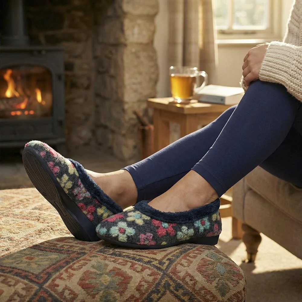 Soft Floral Full Slippers - FEVI43001 / 329 503 - Navy Multi - Image 2