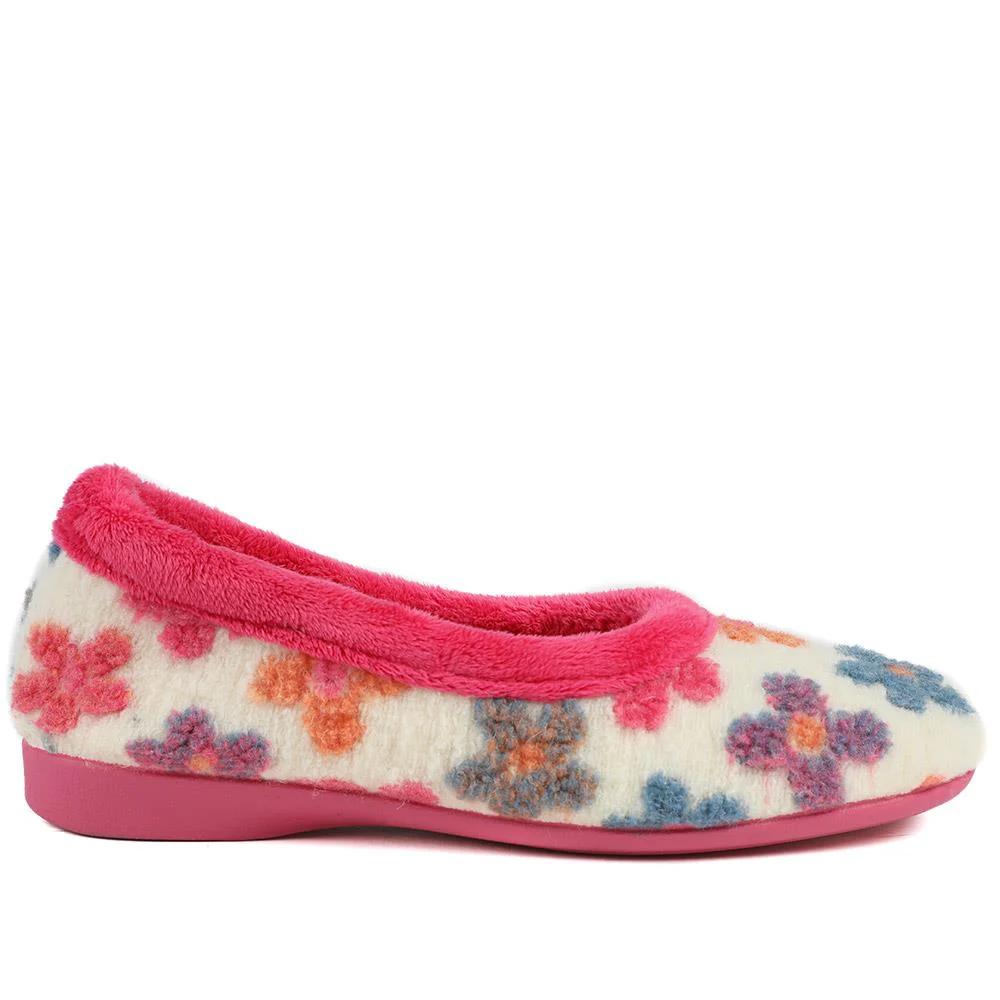 Soft Floral Full Slippers - FEVI43001 / 329 503 - Pink Multi - Image 3