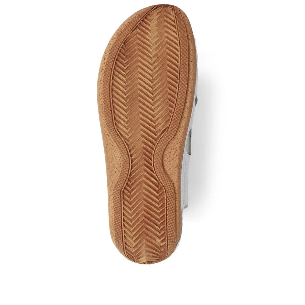 Soft Leather Slip-On Sandals - KARY39009 / 325 512 - White - Image 4