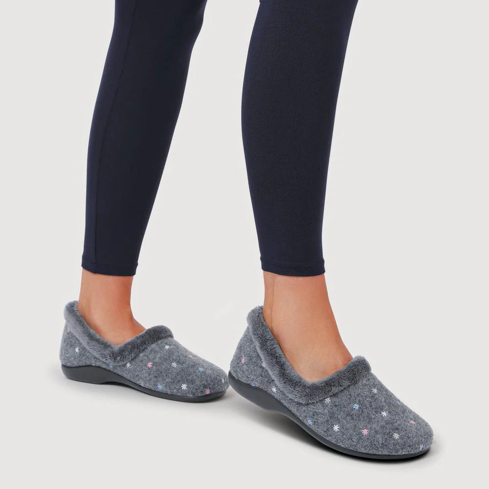 Star Pattern Full Slippers - KOY42000 / 328 259 - Grey - Image 5