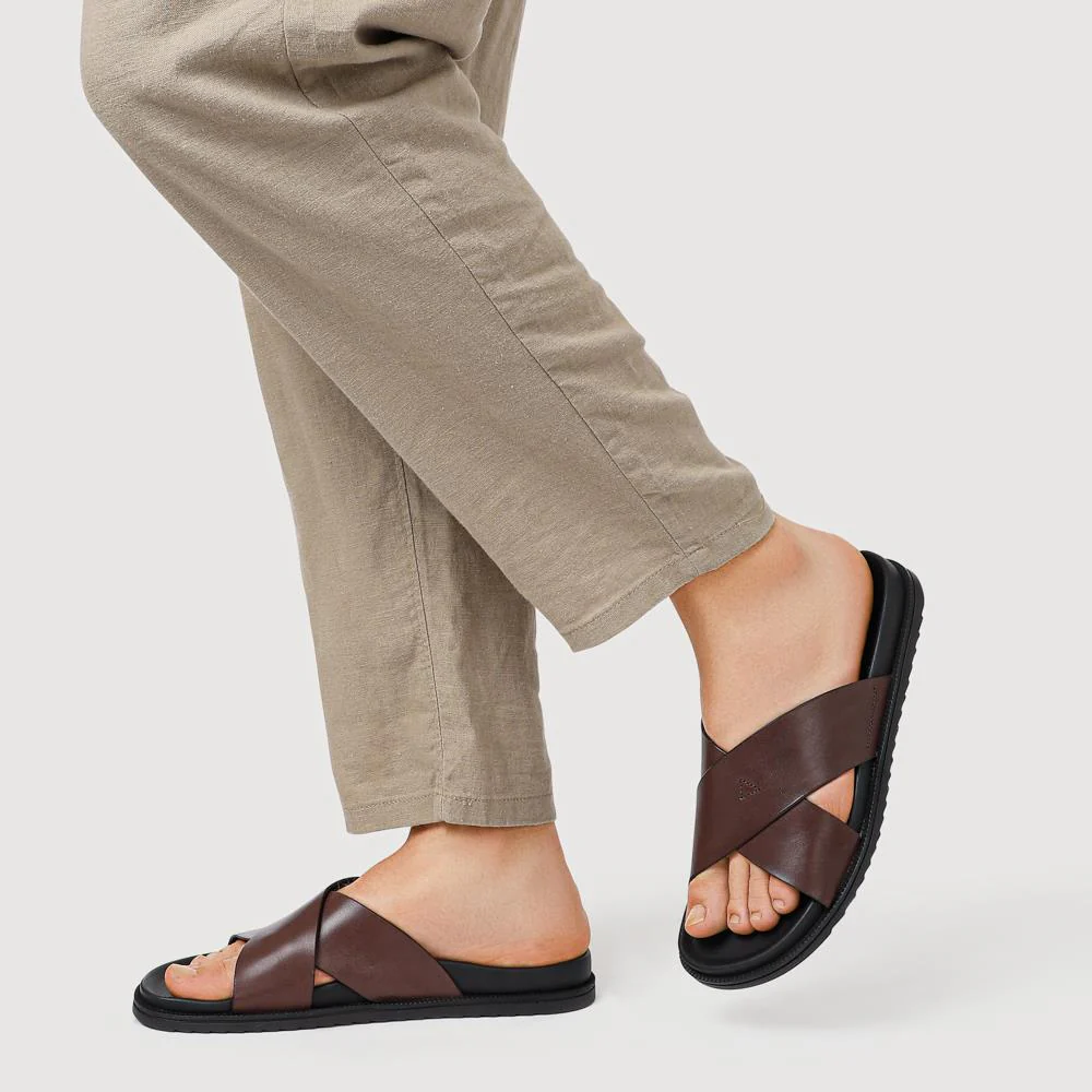 Strappy Leather Slides - JFOOT41009 / 327 467 - Brown - Image 5