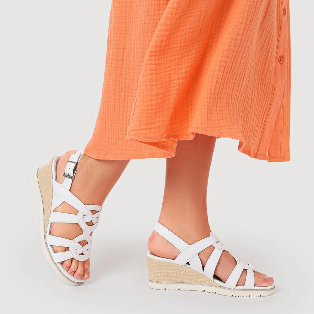 Strappy Wedge-Heeled Espadrilles - WBINS41042 / 327 223 - White - Image 5