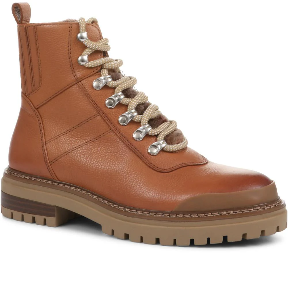 Susanna Leather Hiker Boots - SUSANNA / 322 841 - Tan