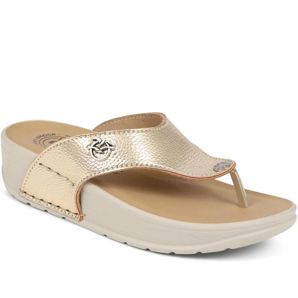 Toe Post Platform Sandals - FLY39083 / 324 805