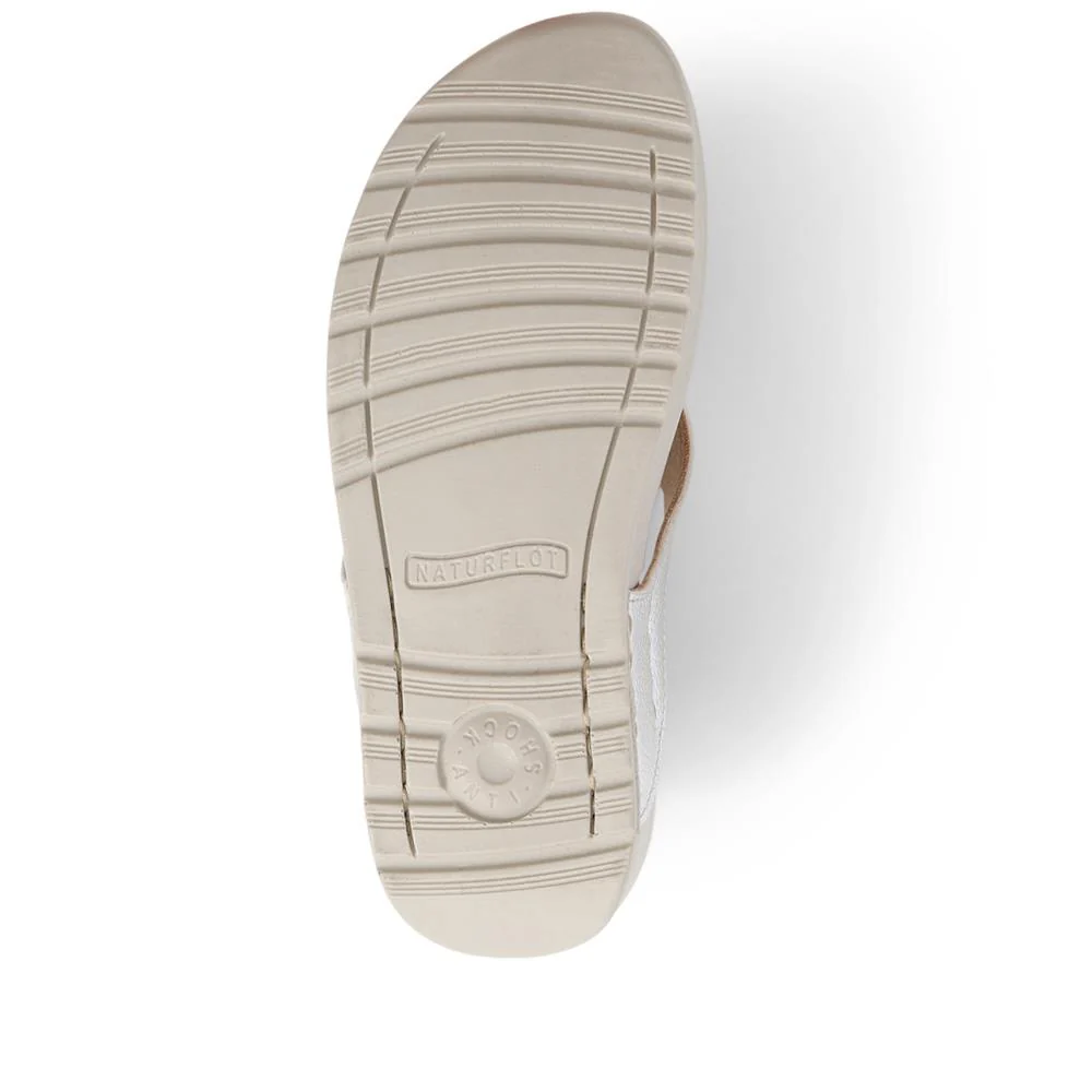 FlyFlot Toe Post Platform Sandals - FLY39083 / 324 805 - Silver - Image 4