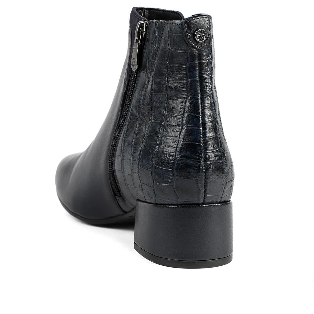 Van Dal Manon Leather Ankle Boots - GUP42508 / 328 846 - Navy - Image 3